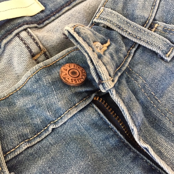 Levi light blue jeans - Picture 4 of 8